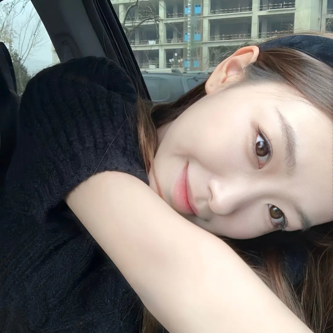 在此一群